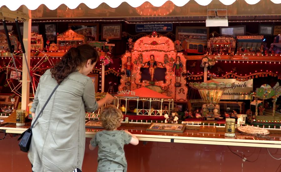 Bezoek aan de nostalgische Kermis in Oss