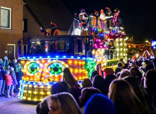 Verlichte Sinterklaasintocht Berghem op 13 november